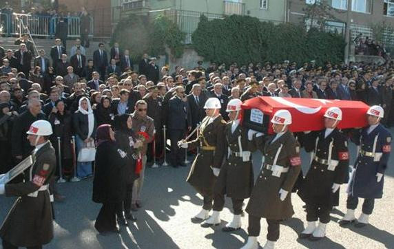 Pervari şehitleri son yolculuğuna uğurlandı