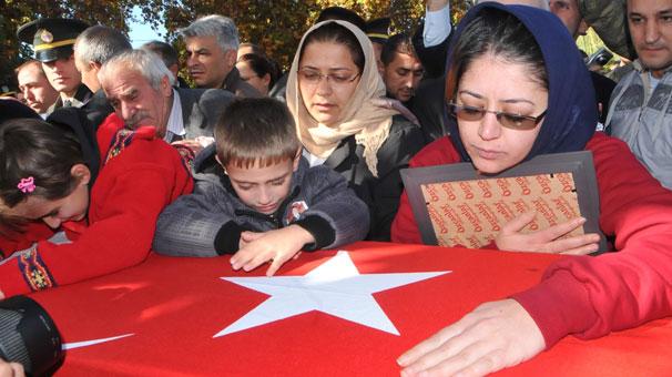 Pervari şehidinin oğlu: Hani ağlamak yoktu