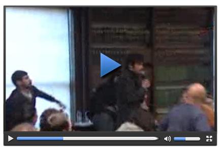 Boğaziçi'nde YÖK Başkanı'na yumurtalı protesto