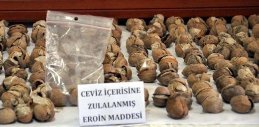 Böylesi görülmedi: Ceviz içinde eroin