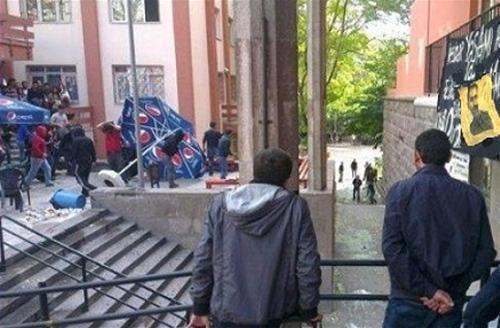 Ankara Üniversitesi karıştı eğitime ara verildi