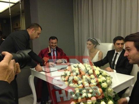 Necati Şaşmaz'ın nikahını Mustafa Kara kıydı