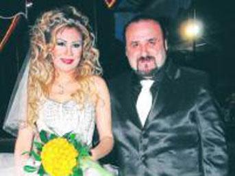 Hakan Aysev canlı yayında boşanacağını açıkladı