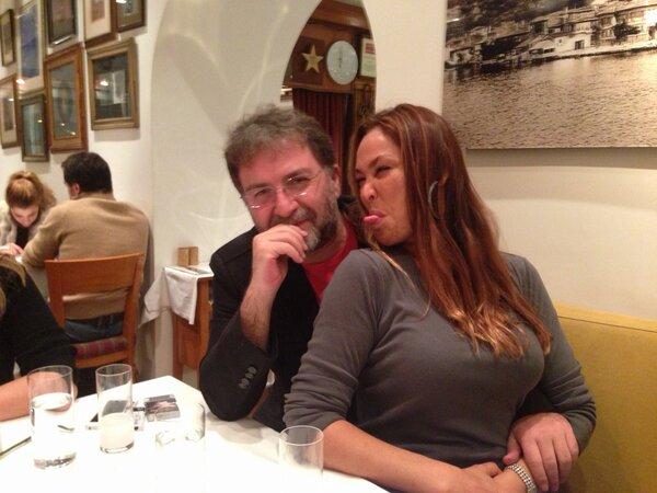 Hülya Avşar'dan Ahmet Hakan'a: Seviyorum bu adamı