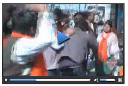 Hindistan'da Sevgililer Günü dayağı