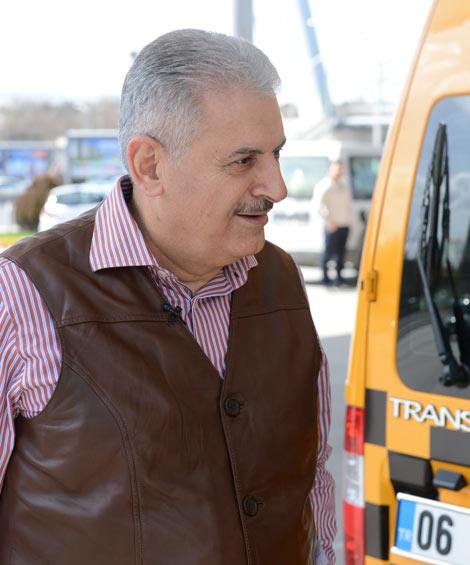 Binali Yıldırım taksi şoförü oldu