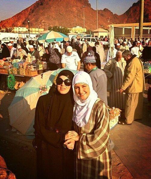 Petek Dinçöz tövbesini bozdu