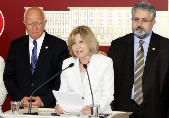 Nur Serter'den CHP'li vekillere bildiri eleştirisi