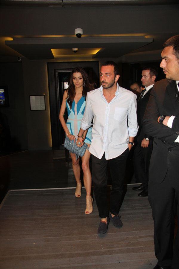 Özge Ulusoy'un ultra minisi zorladı