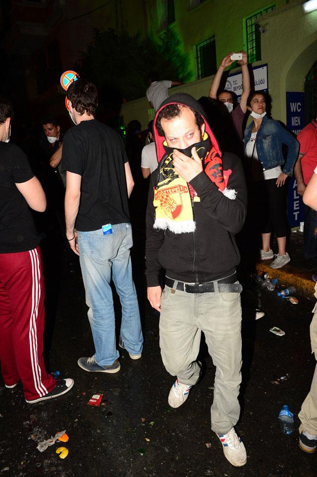 Ünlülerden Gezi Parkı protestosuna destek