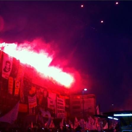 Taraftar grupları Taksim'e yürüdü