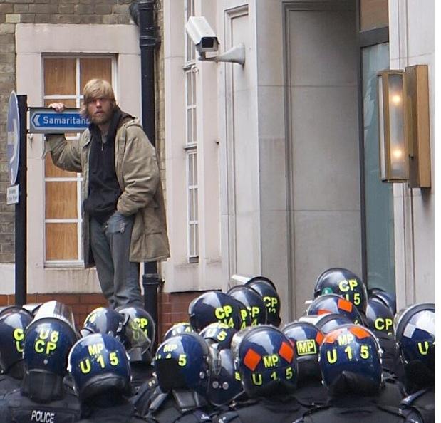 Londra'daki G8 olayları sürüyor