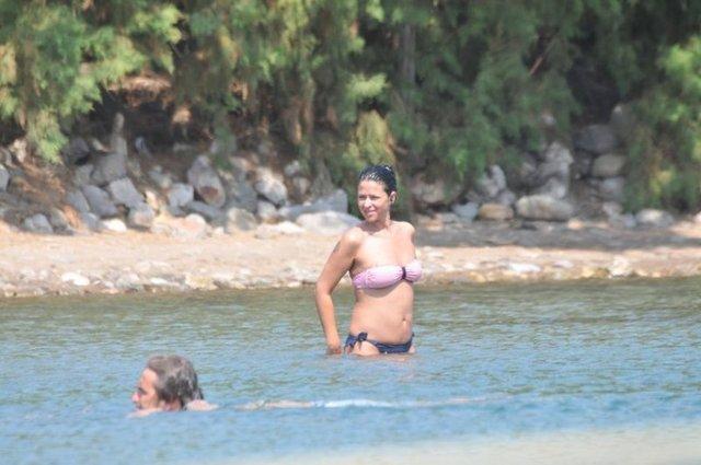 Fazıl Say beste yaptı sevgilisi denize girdi