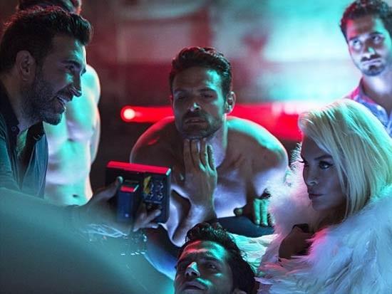 Ajda Pekkan'dan photoshop'lu pozlar