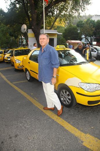 Erol Aksoy taksi pazarlığında