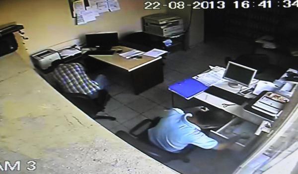 Adana'da karakola kumar baskını