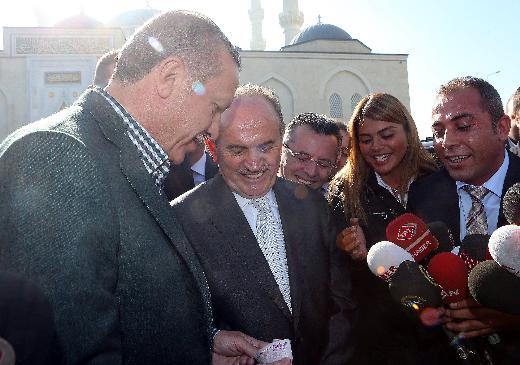 Erdoğan gazeteciye bayram harçlığı verdi