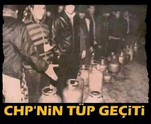 Egemen Bağış CHP'nin tüp geçiti fotoğrafıyla olay oldu
