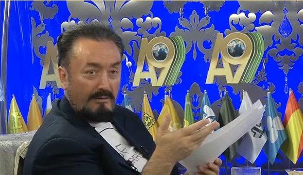 Adnan Oktar'ın gülünmeyen esprileri - izle