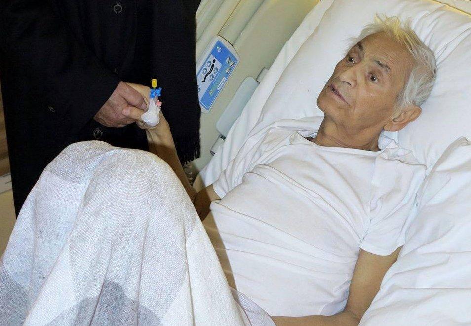 Adnan Şenses vefat etti