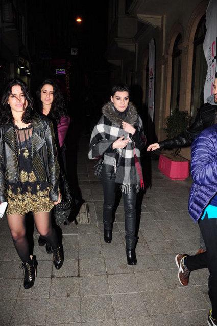 Arda Turan Sinem Kobal'ı çabuk unuttu