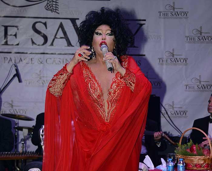 Bülent Ersoy yılbaşına Berk Yılmaz ile girdi