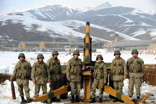 Doğu'da görev yapan kadın komutanlar