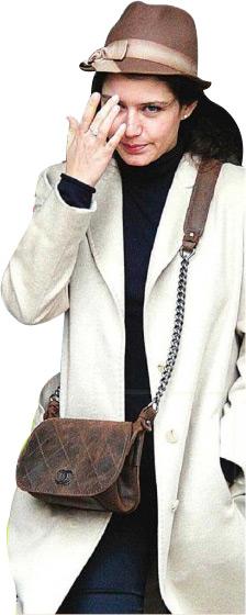 Beren Saat Los Angeles yolcusu