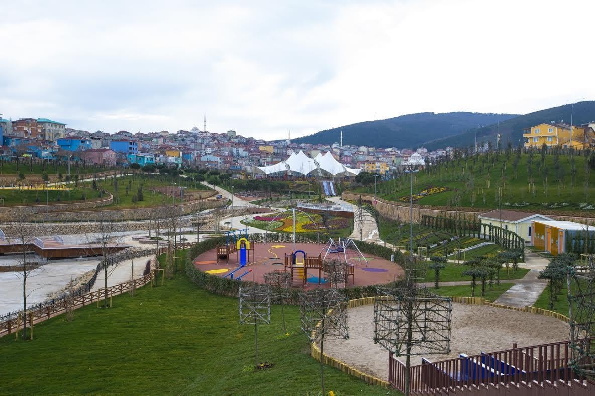 Sultanbeyli'nin Gölet'i parmak ısırtıyor