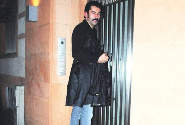 Kenan İmirzalıoğlu'ndan Twitter isyanı