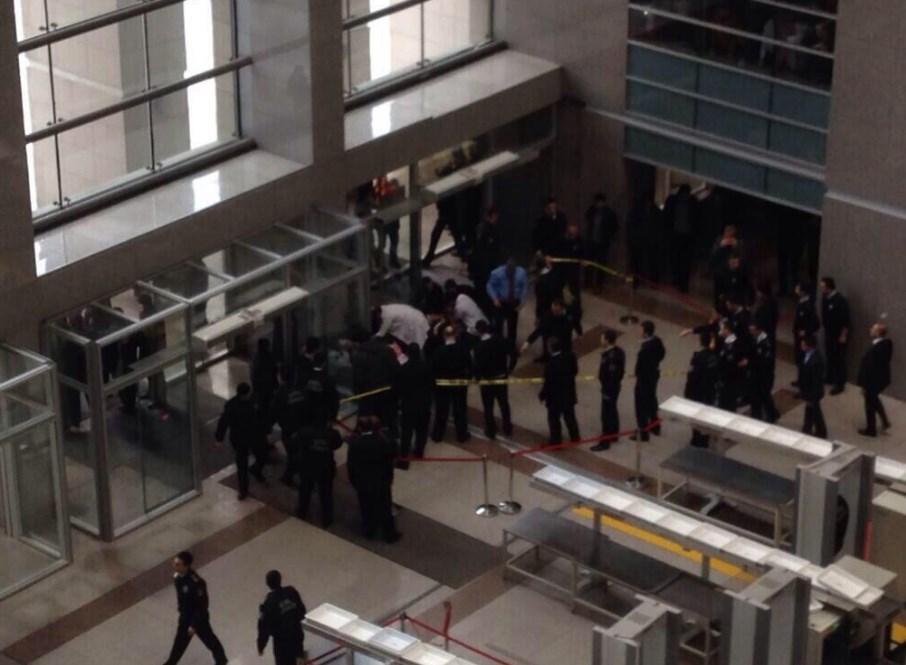 İstanbul Adalet Sarayı'nda silahlı saldırı İZLE