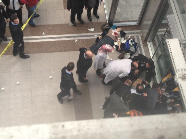 İstanbul Adalet Sarayı'nda silahlı saldırı İZLE