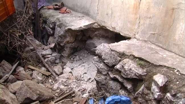 Kazdıkları tünelden kuyumcuya girip servet götürdüler