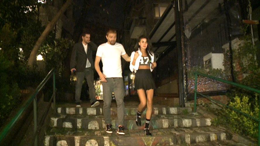 Asena Erkin yeni tarzıyla dikkat çekti