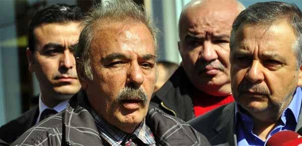 Yüz felçi geçiren Ferdi Tayfur eve kapandı