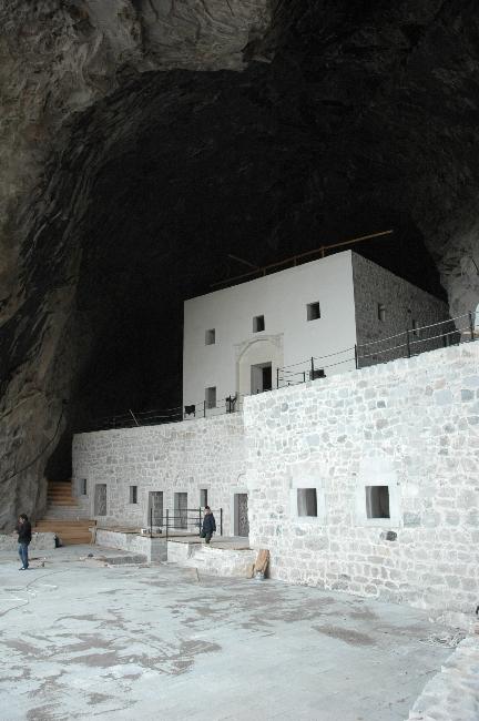 Türkiye'nin ikinci büyük manastırı ibadete açılıyor