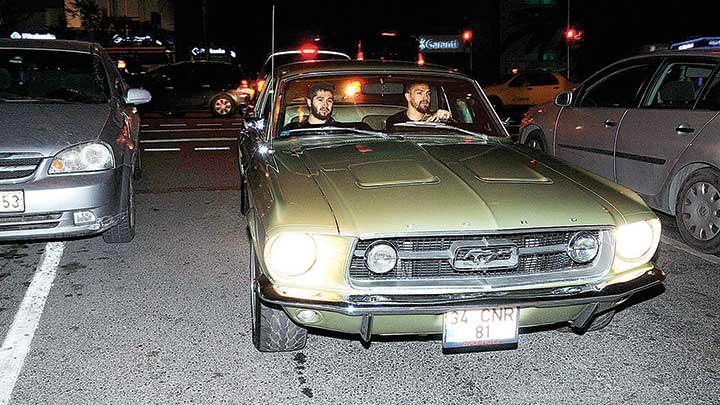 Caner Erkin'in yeni arabası