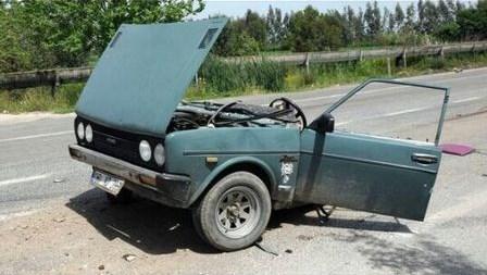 İkiye bölünen araçtan hafif sıyrıkla çıktı