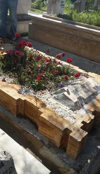 Deniz Gezmiş mezarı başında anıldı