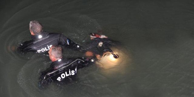 Sualtındaki delillerde parmak izi silinmiyor