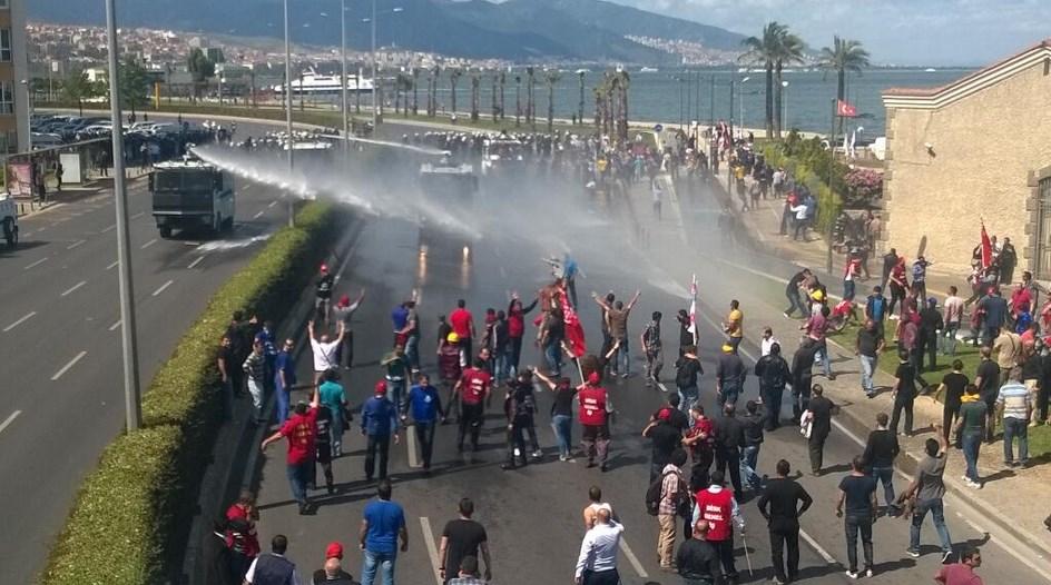 İzmir'de protesto esnasında Kani Beko fenalaştı