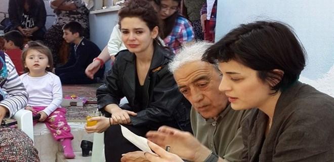 Ünlü sanatçılar Soma'ya gitti