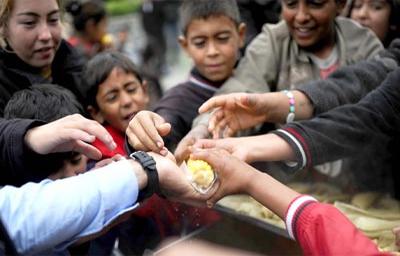 BM'de Suriye paneli: Ölmeyi bekleyen zombi gibiler