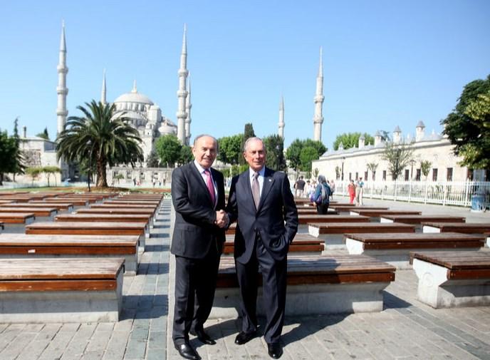 Kadir Topbaş Michael Bloomberg'e İstanbul'u gezdirdi