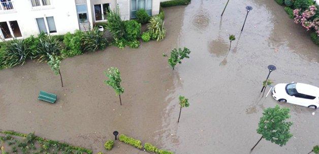 Ağaoğlu'nun Ümraniye'de yaptırdığı siteyi su bastı