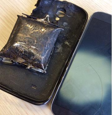 İstanbul'da bir evde Galaxy S4 patladı