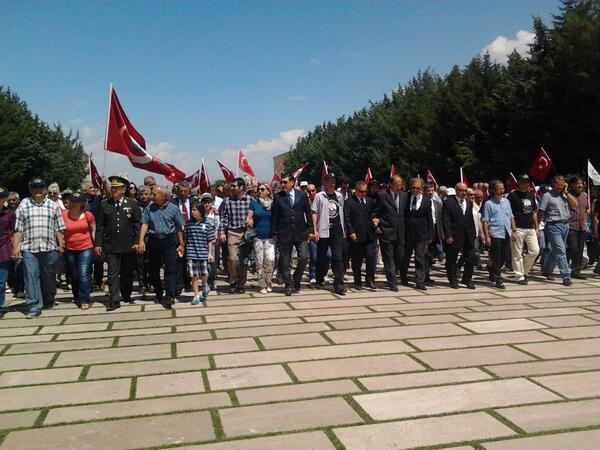 Balyoz sanıkları Anıtkabir'i ziyaret etti