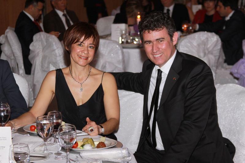 Metin Feyzioğlu eşinden boşandı