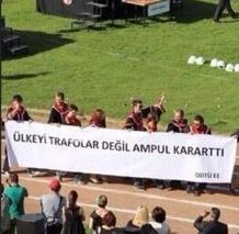 ODTÜ'de olaylı mezuniyet töreni