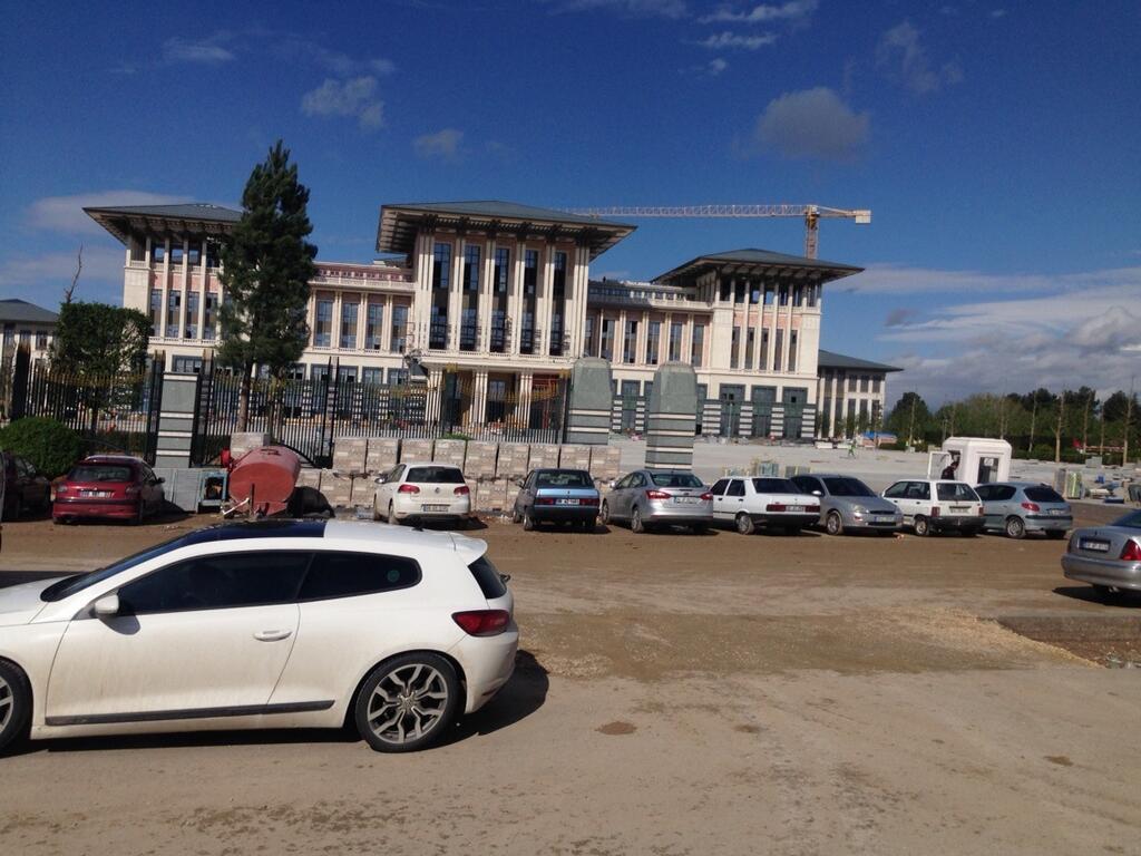 Erdoğan'dan yeni Başbakanlık binasına ziyaret